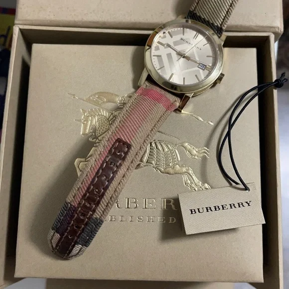 Burberry The City BU9118 Smoked Checked PVC Beige Dial Women’s Watch Burberry Ladies The City Smoke Check Strap 34mm Watch main image 4